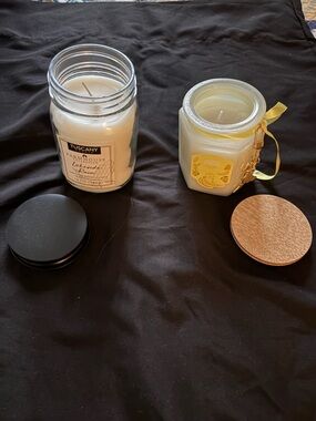 Scented White Candle - Cream